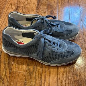 Rolling Soft Sensitive men’s sneaker shoes size 9
